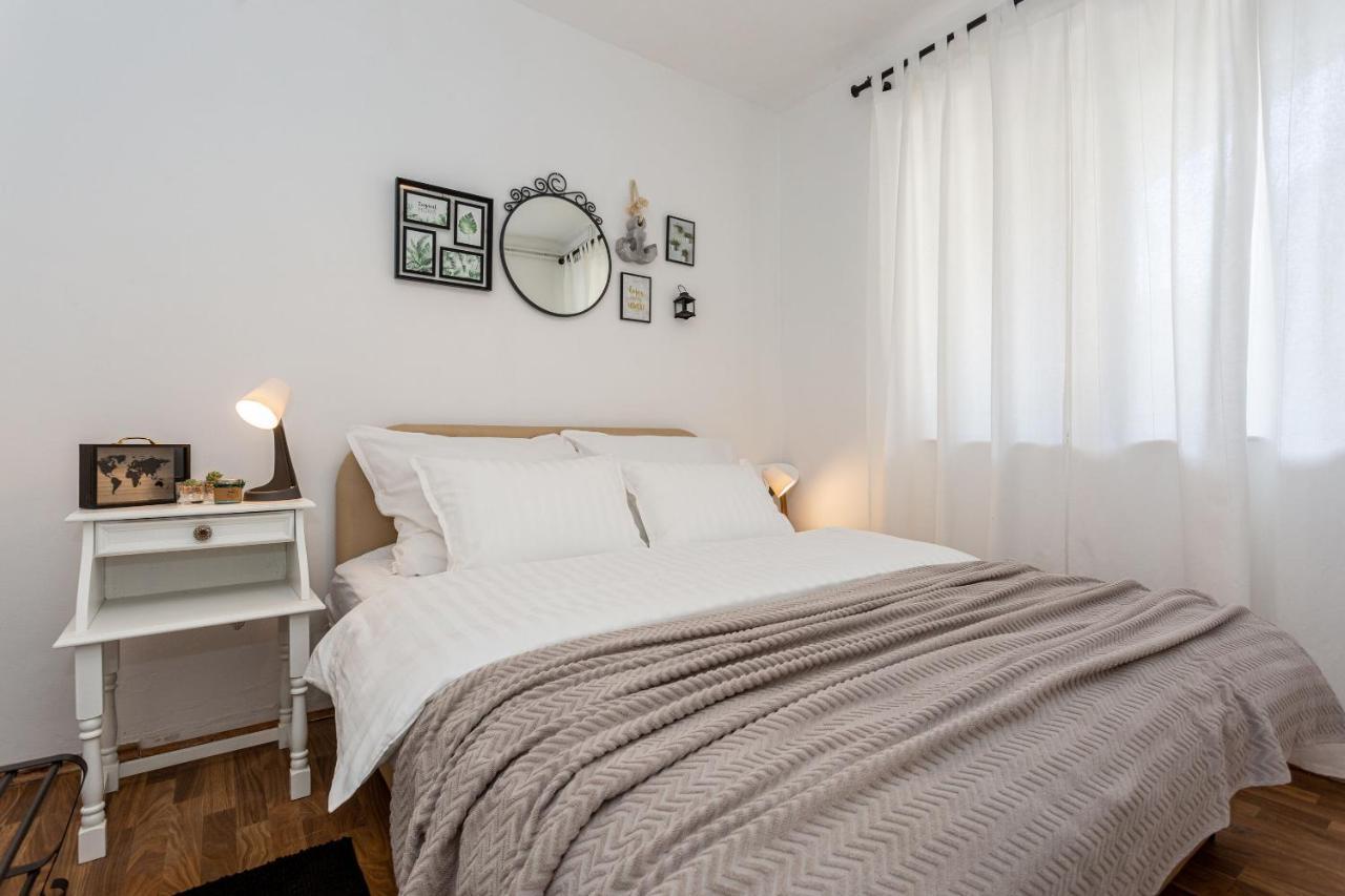Apartment Magnolia Šilo Esterno foto